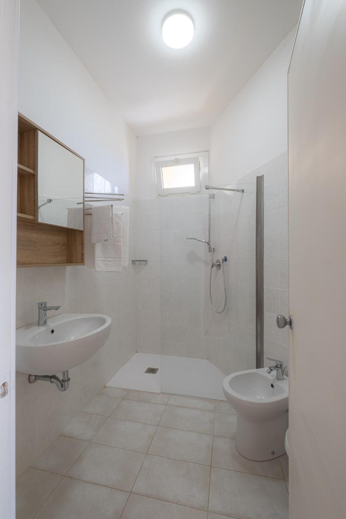 Hotel Crown Римини Экстерьер фото