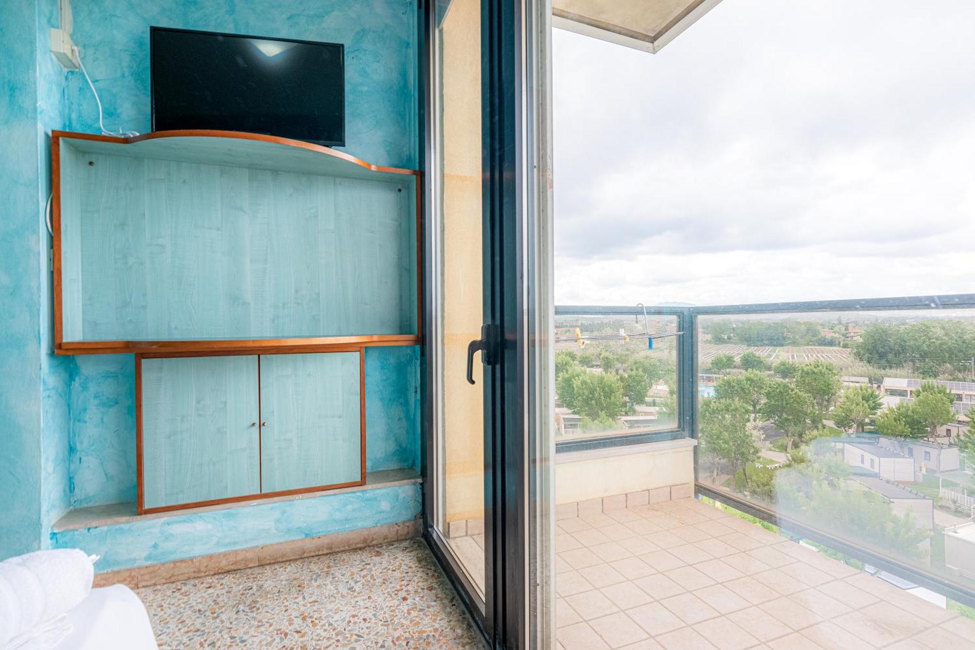Hotel Crown Римини Экстерьер фото